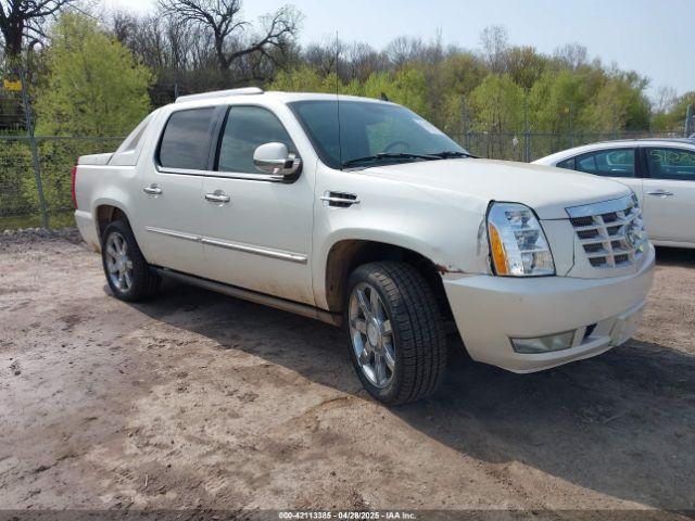  Salvage Cadillac Escalade