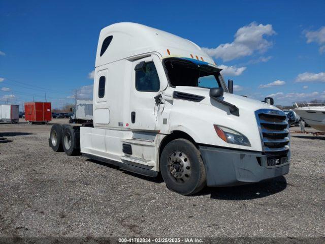  Salvage Freightliner New Cascadia 126