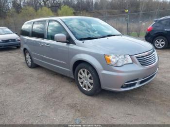  Salvage Chrysler Town & Country
