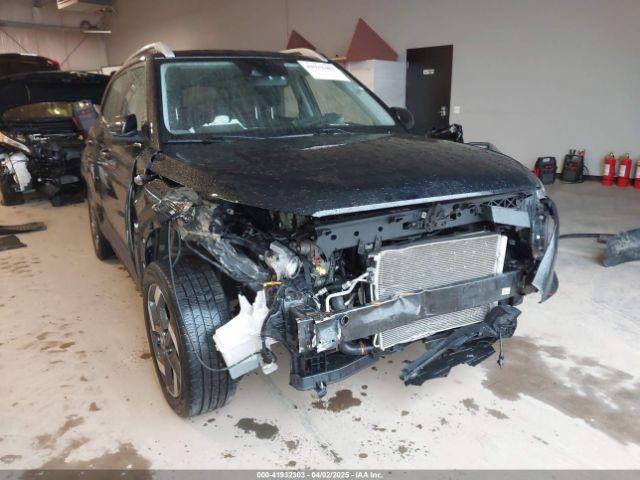  Salvage Hyundai VENUE