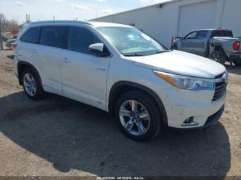  Salvage Toyota Highlander