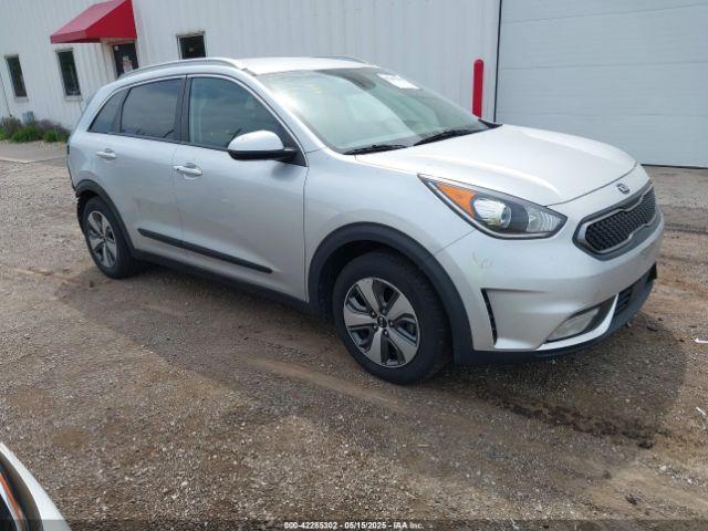  Salvage Kia Niro
