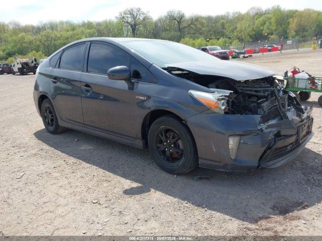  Salvage Toyota Prius
