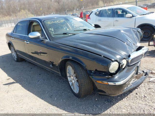  Salvage Jaguar XJ