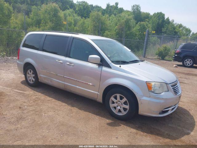  Salvage Chrysler Town & Country