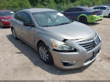  Salvage Nissan Altima