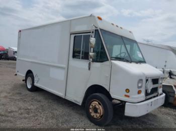  Salvage Freightliner Chassis