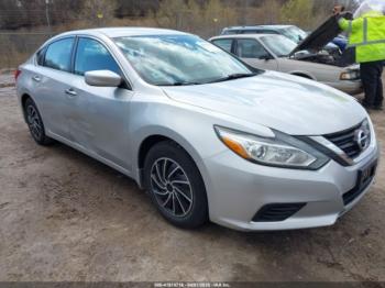  Salvage Nissan Altima