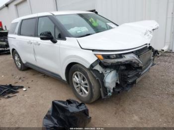  Salvage Kia Carnival