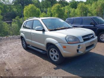  Salvage Hyundai TUCSON