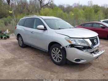  Salvage Nissan Pathfinder