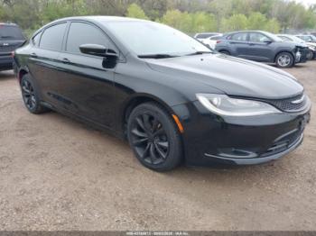  Salvage Chrysler 200