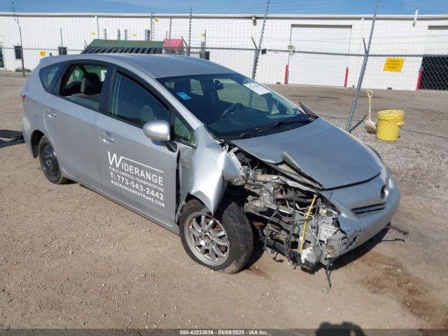  Salvage Toyota Prius v