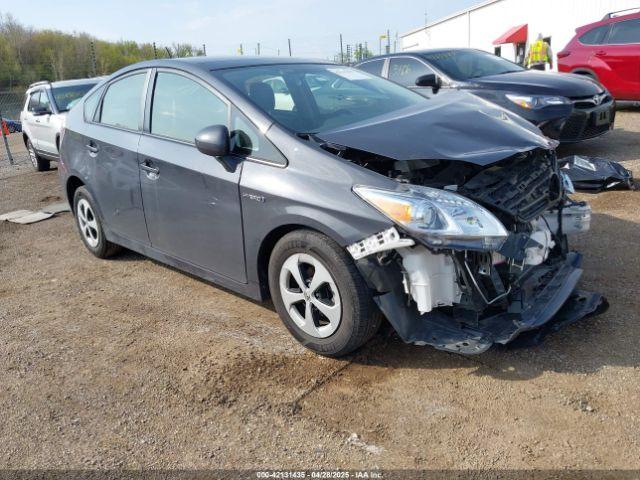  Salvage Toyota Prius