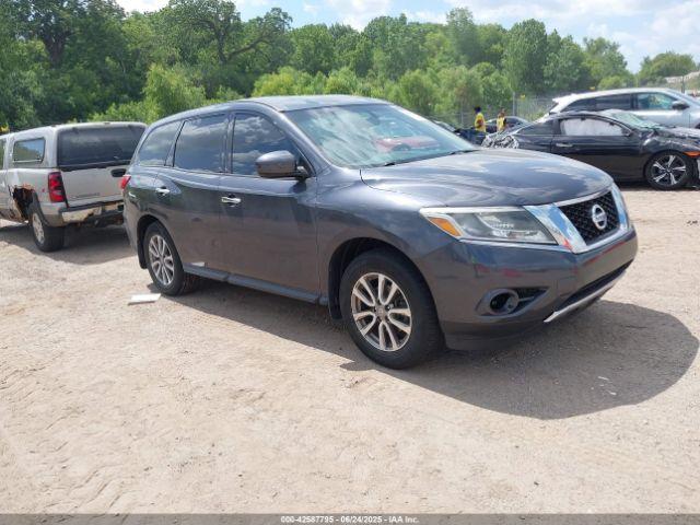  Salvage Nissan Pathfinder