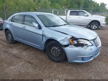  Salvage Chrysler 200