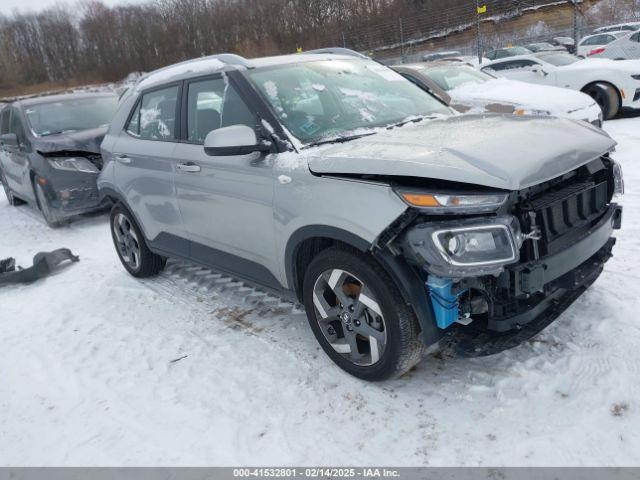  Salvage Hyundai VENUE