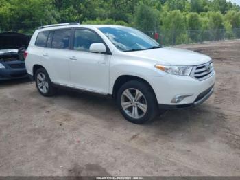  Salvage Toyota Highlander