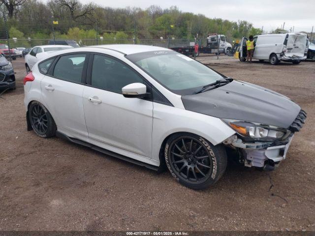  Salvage Ford Focus St