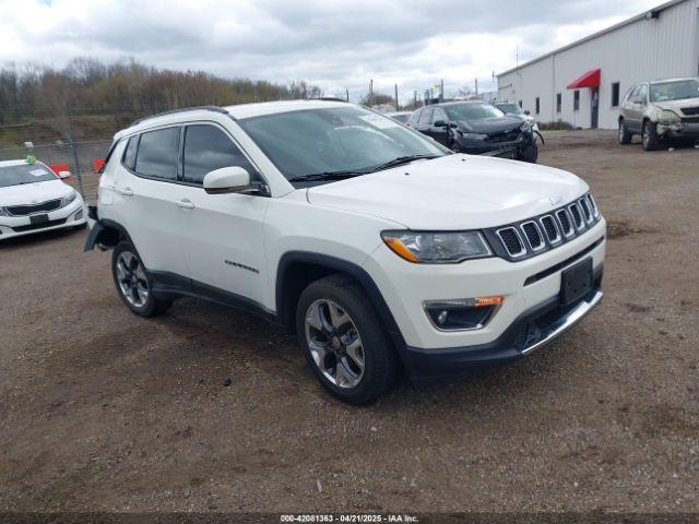  Salvage Jeep Compass