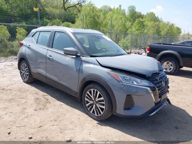  Salvage Nissan Kicks