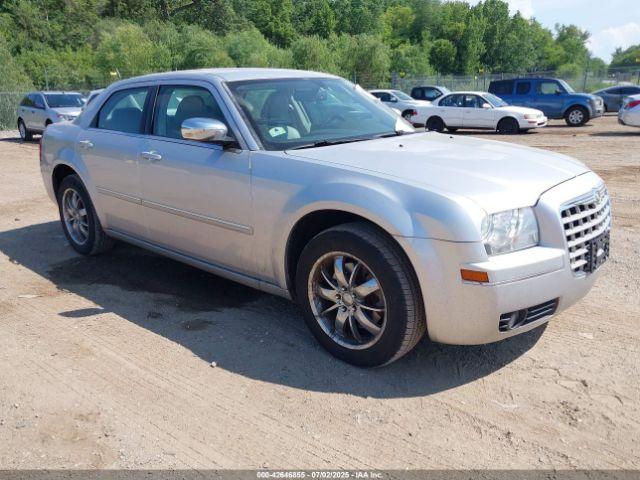  Salvage Chrysler 300