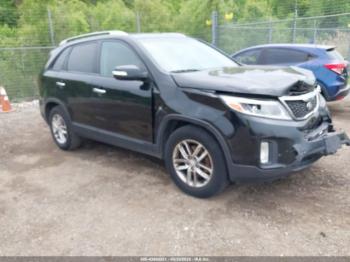  Salvage Kia Sorento