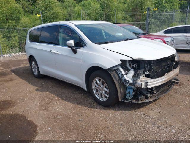  Salvage Chrysler Voyager