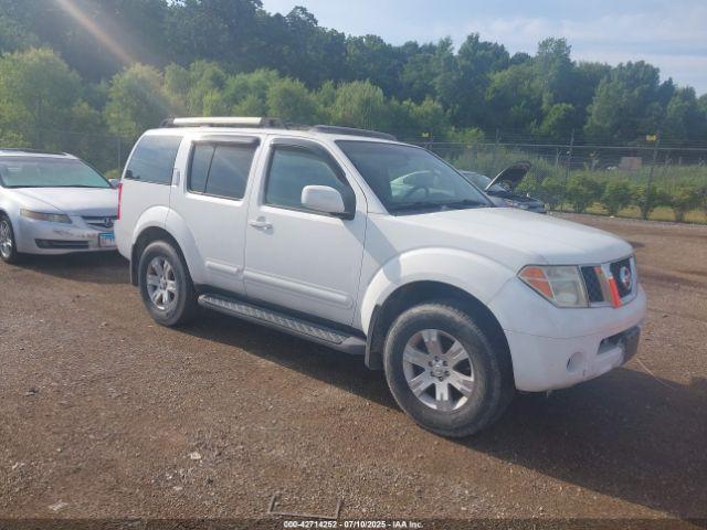  Salvage Nissan Pathfinder