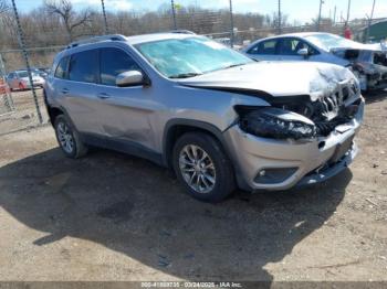  Salvage Jeep Cherokee