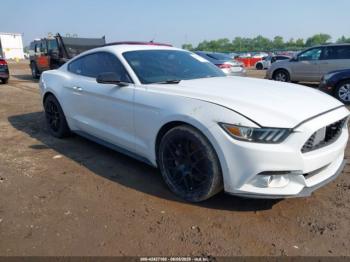  Salvage Ford Mustang