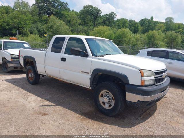  Salvage Chevrolet Silverado 2500
