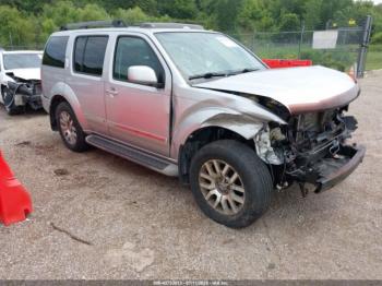  Salvage Nissan Pathfinder