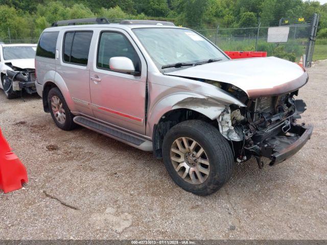  Salvage Nissan Pathfinder