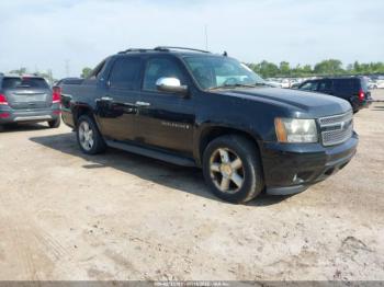  Salvage Chevrolet Avalanche 1500