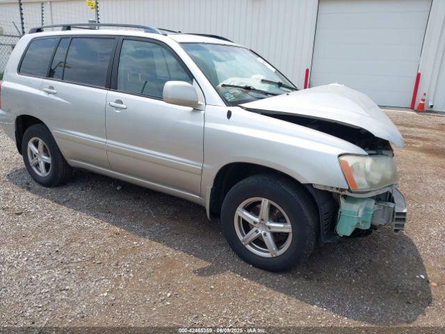  Salvage Toyota Highlander