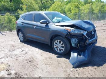  Salvage Hyundai TUCSON