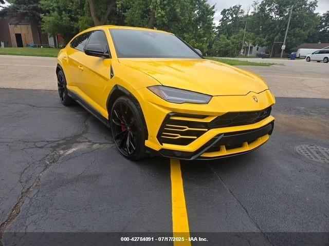  Salvage Lamborghini Urus