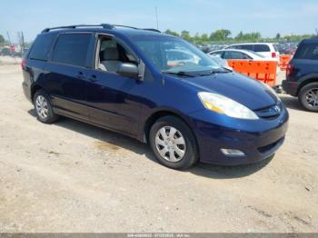  Salvage Toyota Sienna