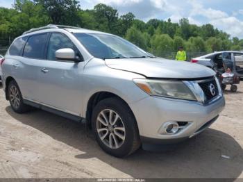  Salvage Nissan Pathfinder