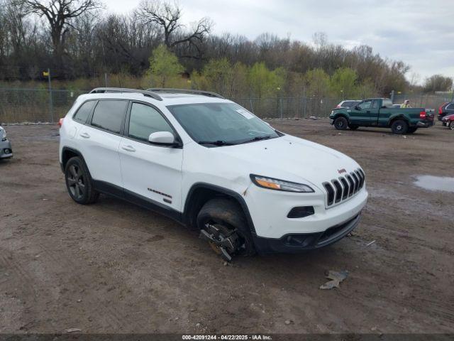  Salvage Jeep Cherokee
