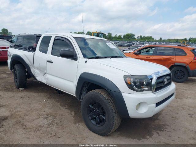  Salvage Toyota Tacoma