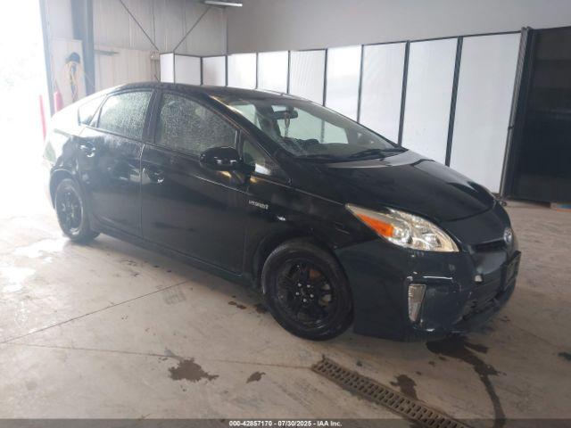  Salvage Toyota Prius