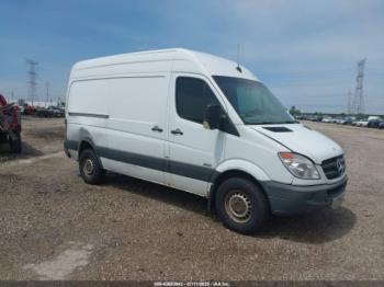  Salvage Mercedes-Benz Sprinter 2500