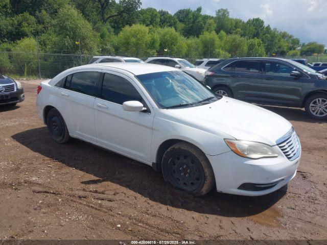  Salvage Chrysler 200