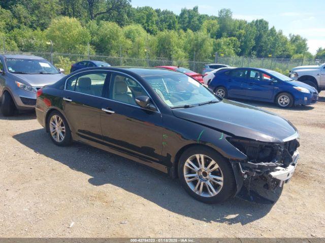  Salvage Hyundai Genesis