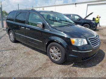  Salvage Chrysler Town & Country