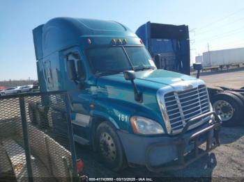  Salvage Freightliner Cascadia 125