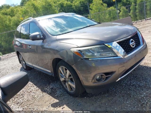  Salvage Nissan Pathfinder