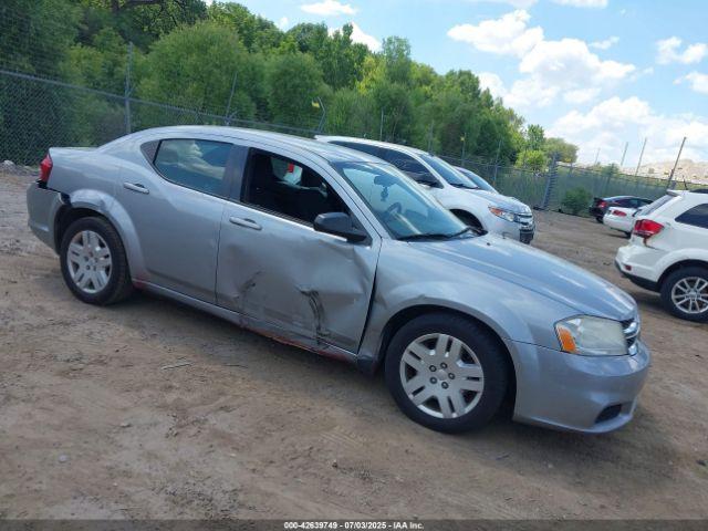  Salvage Dodge Avenger